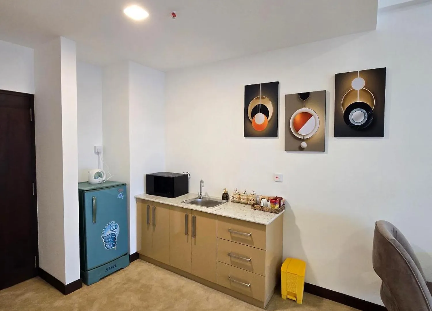 酒店 Ocean Breeze Residences 尼甘布